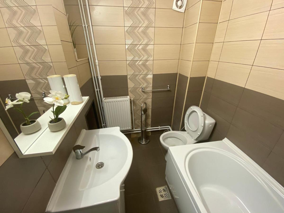 Casa Cattleya Hotel Târgu Jiu Buitenkant foto