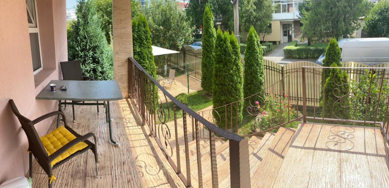 Casa Cattleya Hotel Târgu Jiu Buitenkant foto
