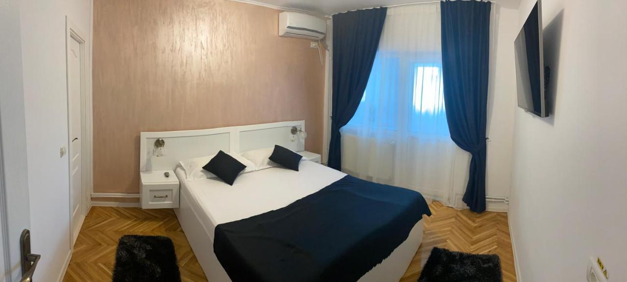 Casa Cattleya Hotel Târgu Jiu Buitenkant foto