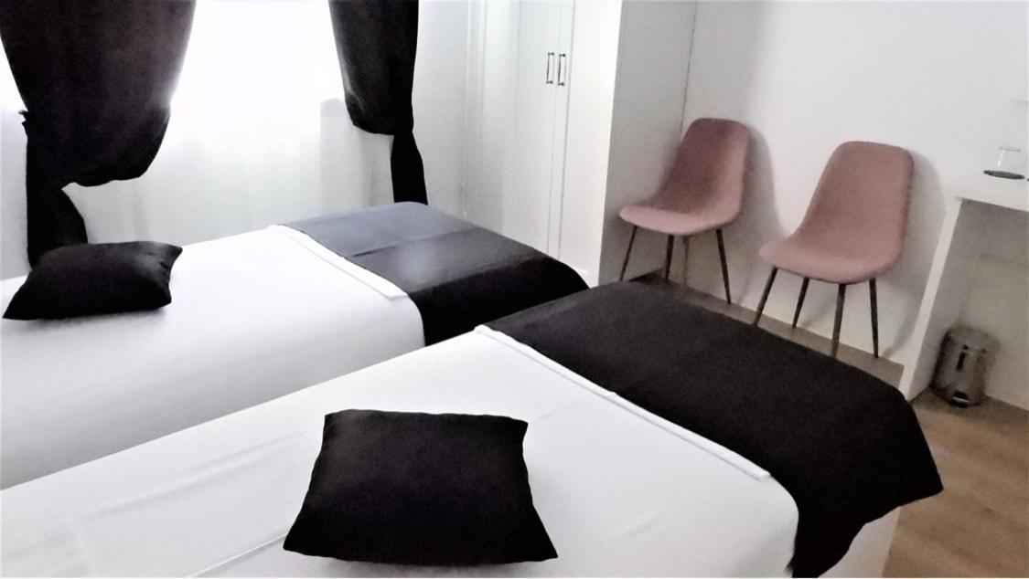 Casa Cattleya Hotel Târgu Jiu Buitenkant foto