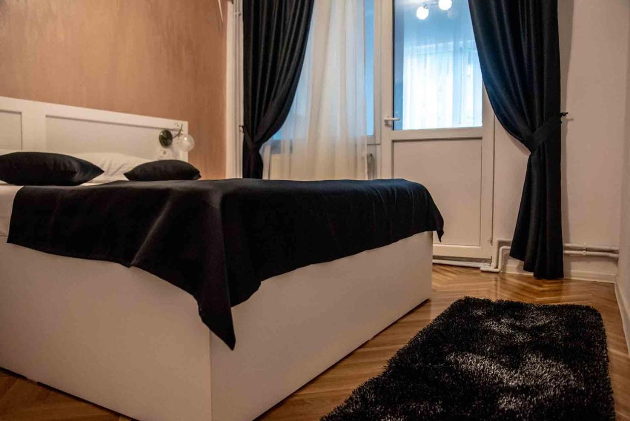 Casa Cattleya Hotel Târgu Jiu Buitenkant foto
